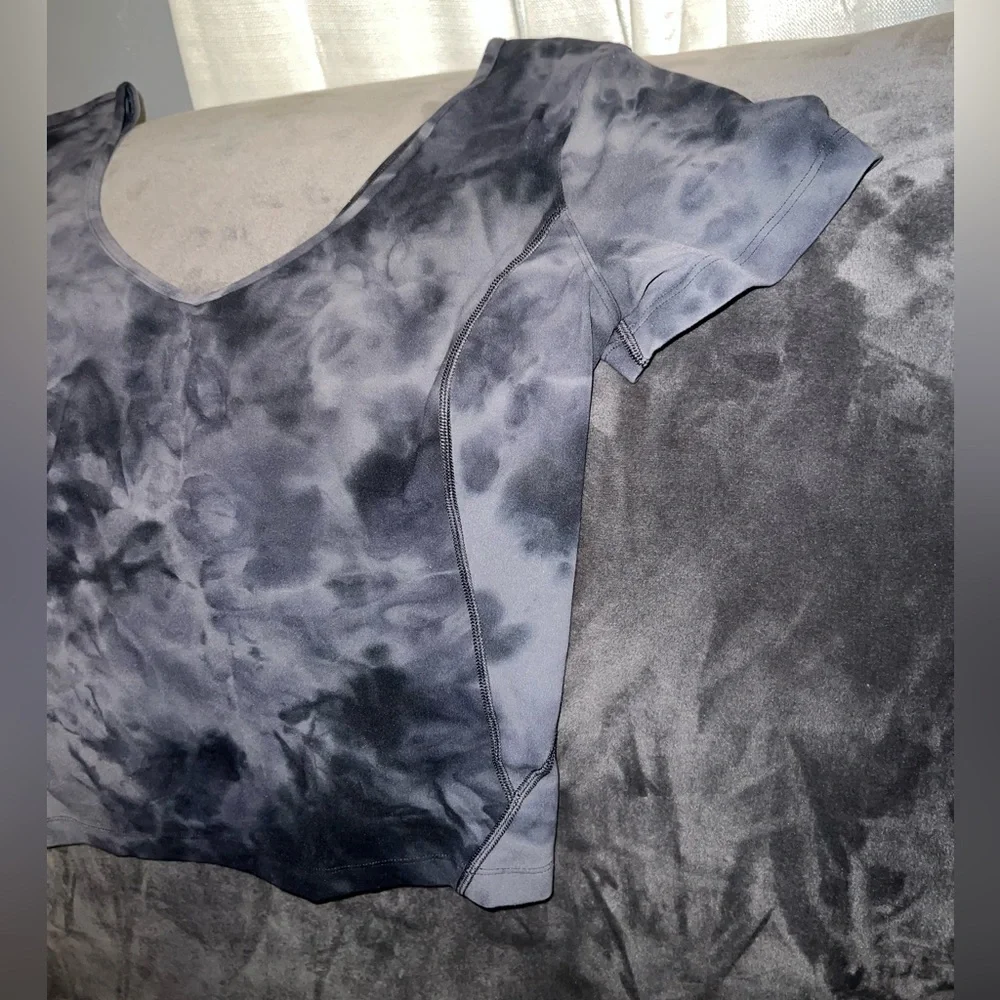 Lululemon align tee - Picture 5 of 6